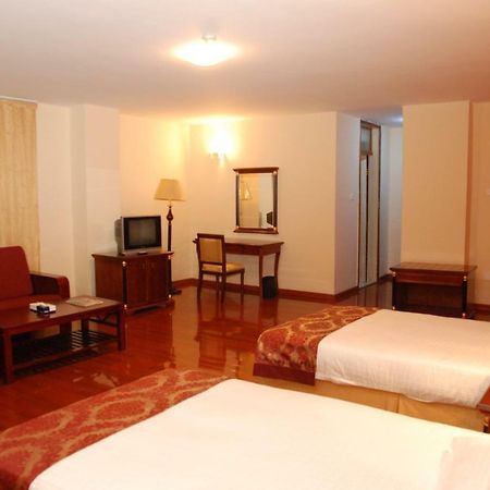 Churchill Addis Ababa Hotel 외부 사진